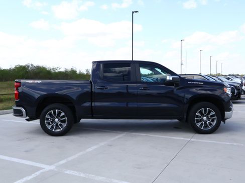 Used 2023 GMC Sierra 1500 Elevation image 39