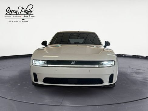 Used 2024 Dodge Charger Daytona Scat Pack w/ Plus Group AWD/4WD image 8