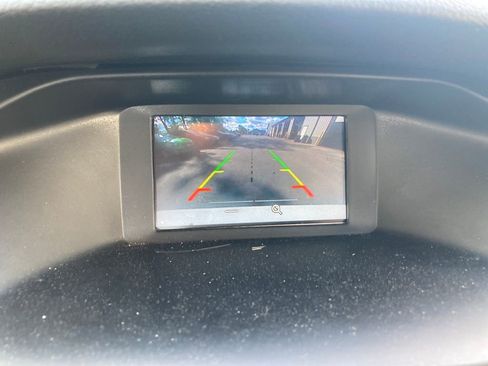 Used 2017 Ford Focus SE w/ Cold Weather Package image 24