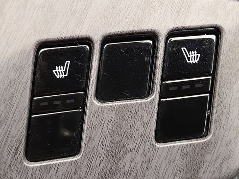 Used 2025 Kia Sportage EX image 17