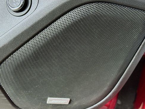 Used 2020 GMC Acadia SLT w/ Driver Alert Package II image 22