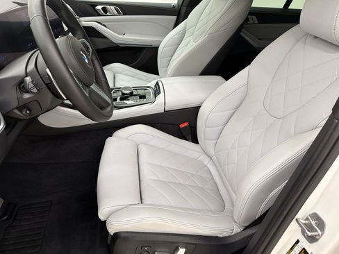 Used 2024 BMW X5 xDrive40i w/ M Sport Package AWD/4WD image 5