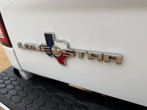 Used 2015 RAM 1500 Lone Star image 11