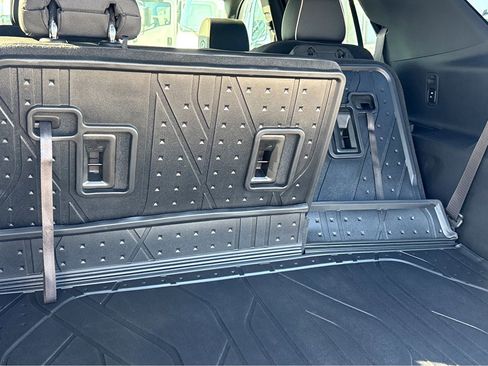 Used 2022 Chevrolet Traverse Premier w/ Redline Edition image 43