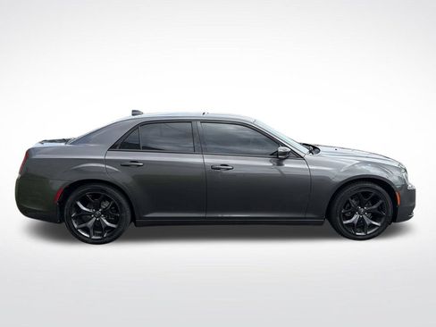 Used 2021 Chrysler 300 S RWD image 4