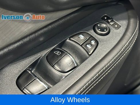 Used 2018 Nissan Murano Platinum w/ Cargo Package image 16