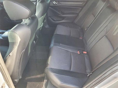 Used 2019 Honda Accord Sport image 11