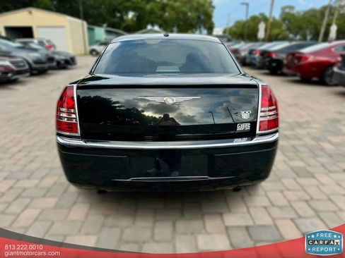 Used 2006 Chrysler 300 C image 6