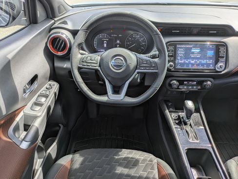Certified 2021 Nissan Kicks SR FWD image 17