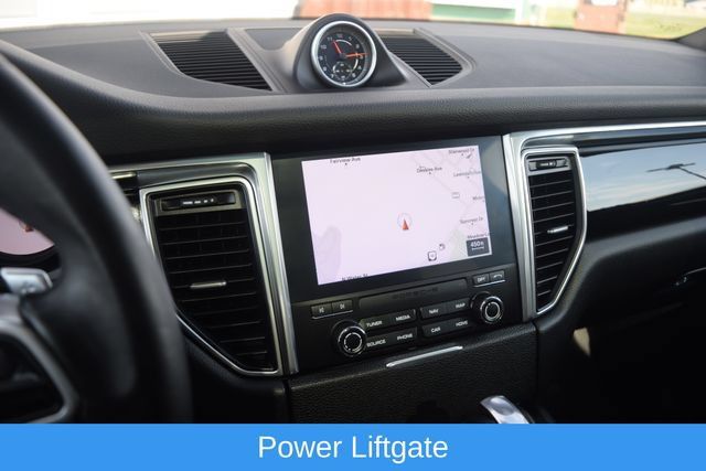 Used 2018 Porsche Macan AWD/4WD image 9