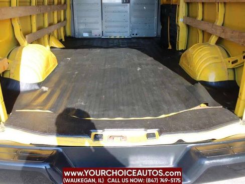 Used 2017 GMC Savana 2500 Extended image 15