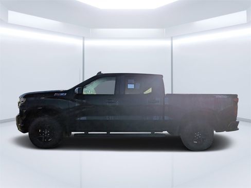 Used 2021 Chevrolet Silverado 1500 LT Trail Boss w/ Bed Protection Package image 6