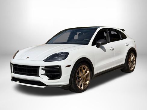 Used 2024 Porsche Cayenne Turbo GT AWD/4WD image 8