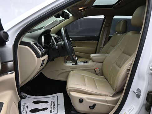 Used 2014 Jeep Grand Cherokee Limited AWD/4WD image 9