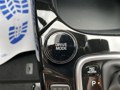 New 2026 Kia Seltos SX w/ SX Sunroof Package image 25