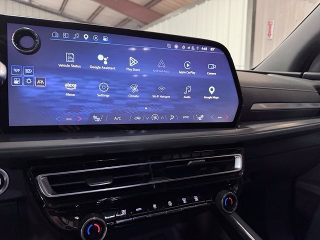 Used 2024 Chevrolet Traverse LT FWD image 26