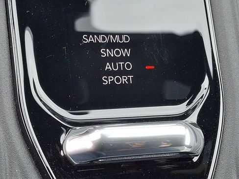 New 2026 Jeep Cherokee Laredo AWD/4WD image 17