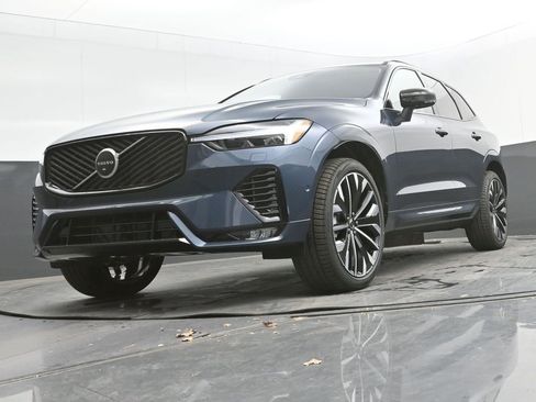 New 2026 Volvo XC60 B5 Ultra w/ Protection Package Premier image 25