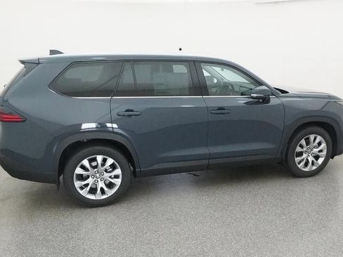 New 2026 Toyota Grand Highlander Limited image 10