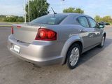 Used 2014 Dodge Avenger SE image 3