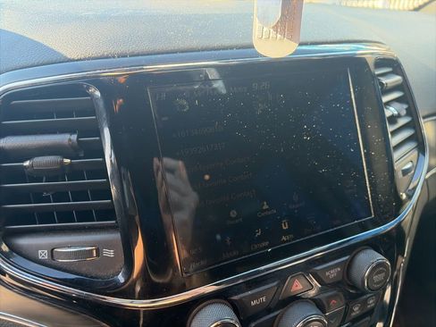 Used 2019 Jeep Grand Cherokee Limited w/ Luxury Group II image 14