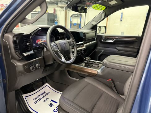 Used 2024 Chevrolet Silverado 1500 RST w/ All Star Edition Plus AWD/4WD image 9