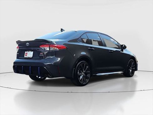Certified 2025 Toyota Corolla SE w/ SE Premium Package FWD image 5