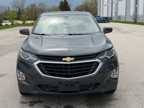 Used 2018 Chevrolet Equinox LT image 2