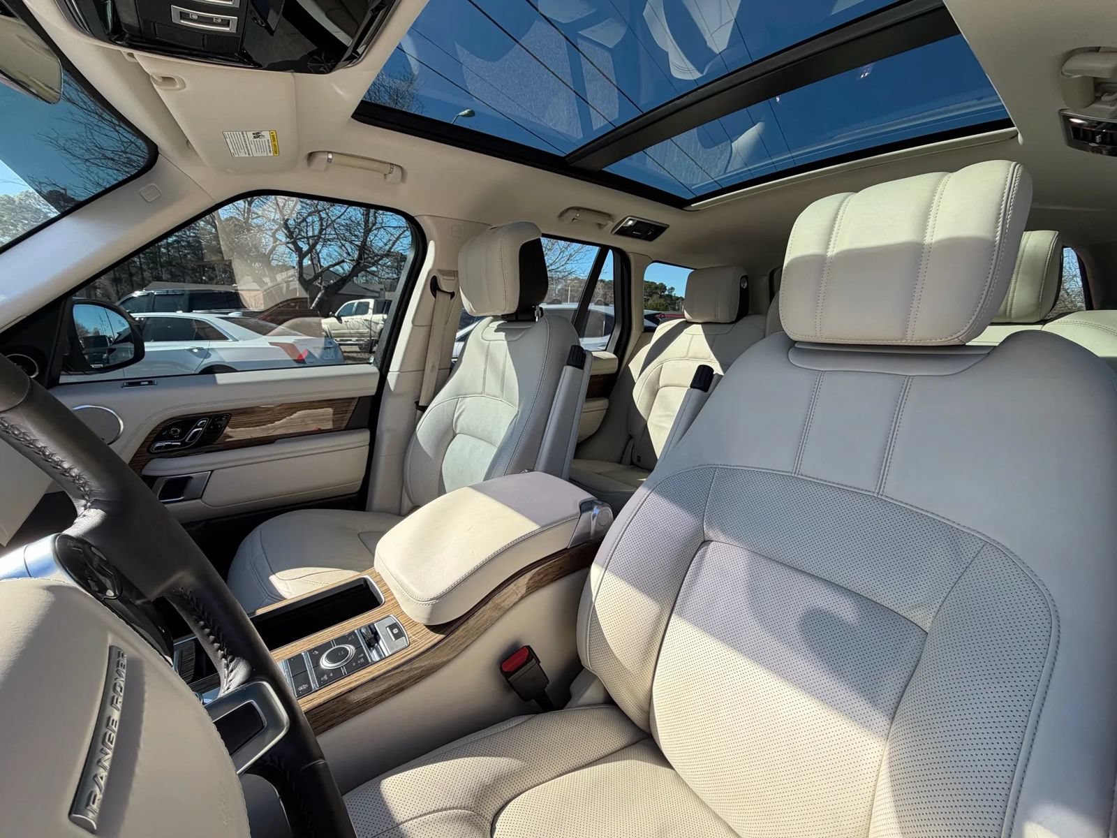 Used 2019 Land Rover Range Rover HSE AWD/4WD image 9