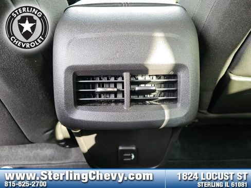 Used 2024 GMC Terrain SLE image 25