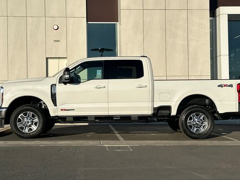 New 2026 Ford F250 Lariat w/ Lariat Premium Package image 6