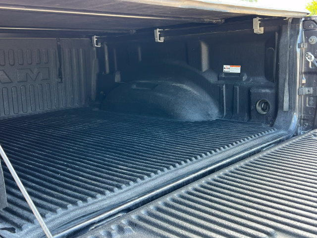 Used 2021 RAM 1500 Laramie w/ Sport Appearance Package AWD/4WD image 10