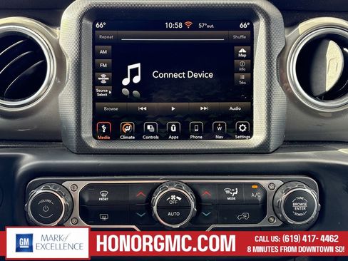 Used 2023 Jeep Gladiator Overland image 24