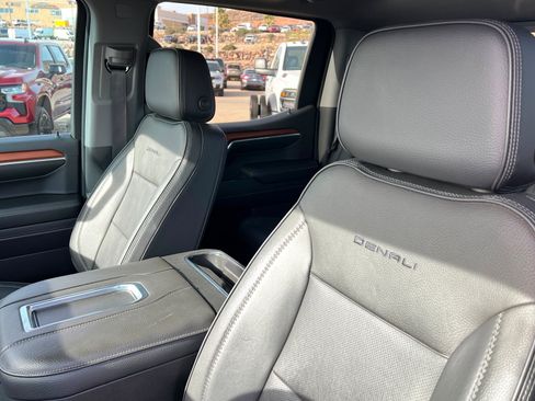 Used 2022 GMC Sierra 1500 Denali w/ Technology Package image 19