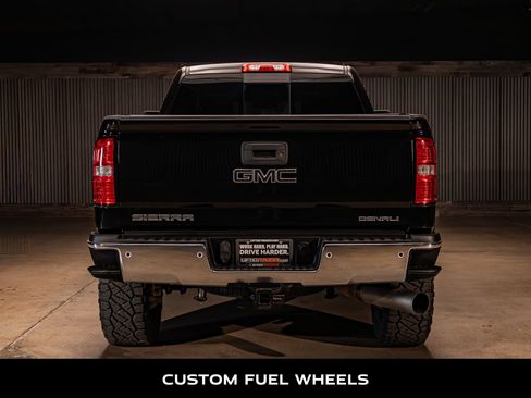 Used 2015 GMC Sierra 2500 Denali w/ Duramax Plus Package image 8