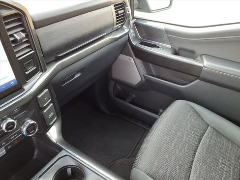 Used 2021 Ford F150 XLT w/ Equipment Group 302A High image 32