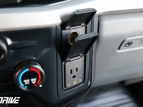 Used 2023 Ford F350 XLT image 30