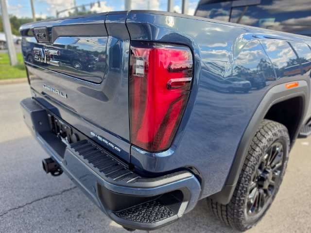 Used 2024 Chevrolet Silverado 2500 LTZ w/ LTZ Plus Package AWD/4WD image 14