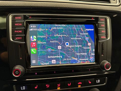 Used 2016 Volkswagen Jetta GLI SEL image 13