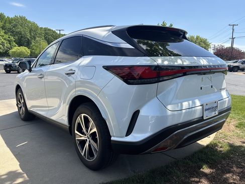Used 2025 Lexus RX 350 Premium w/ Accessory Package (Z1) image 8