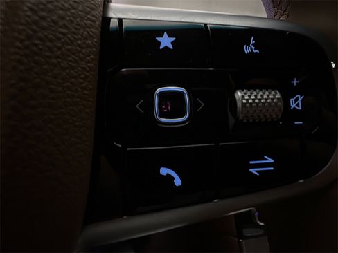 Certified 2025 Genesis G80 2.5T Advanced image 23