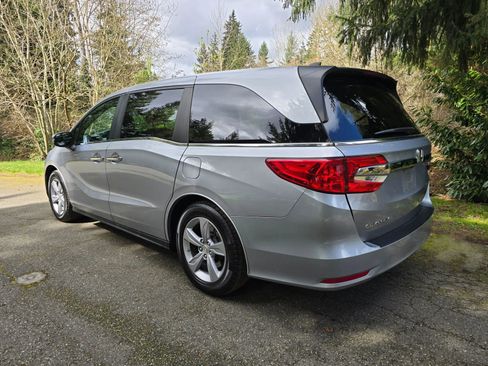 Used 2018 Honda Odyssey EX-L image 3