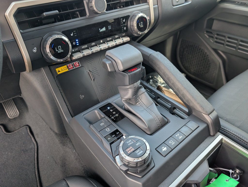 New 2026 Toyota Tacoma TRD Off-Road w/ TRD Off Road Premium Package AWD/4WD image 19