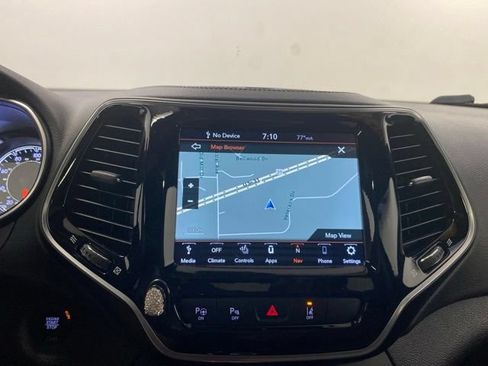 Used 2021 Jeep Cherokee High Altitude AWD/4WD image 10
