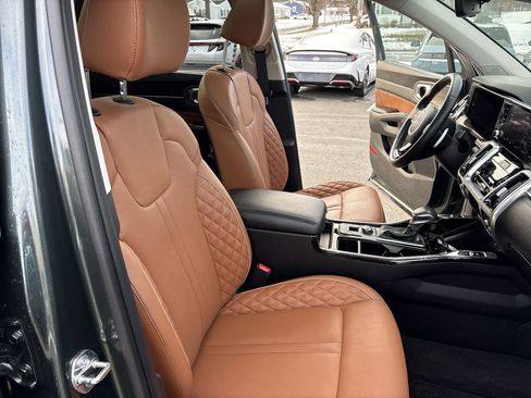Used 2023 Kia Sorento SX Prestige image 22