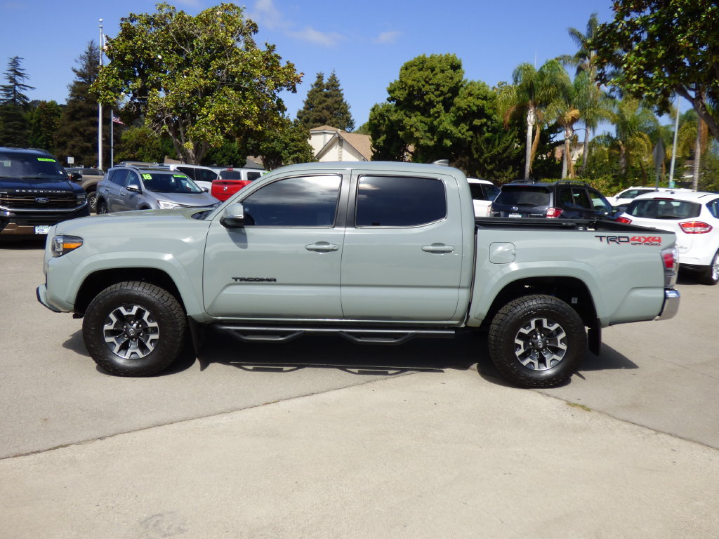 Used 2023 Toyota Tacoma TRD Off-Road AWD/4WD image 6