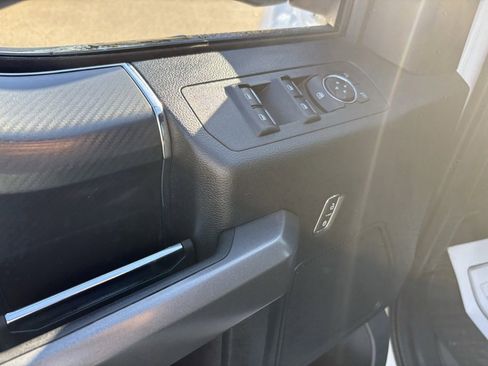 Used 2018 Ford F150 XLT w/ Equipment Group 302A Luxury image 38