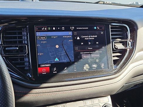 Used 2025 Dodge Durango GT image 17