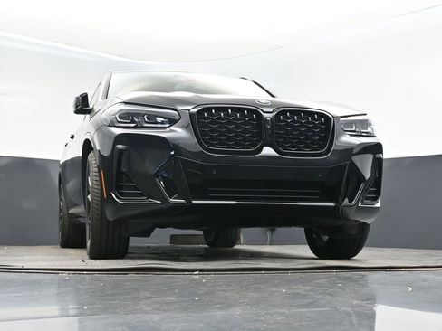 New 2025 BMW X4 xDrive30i image 44