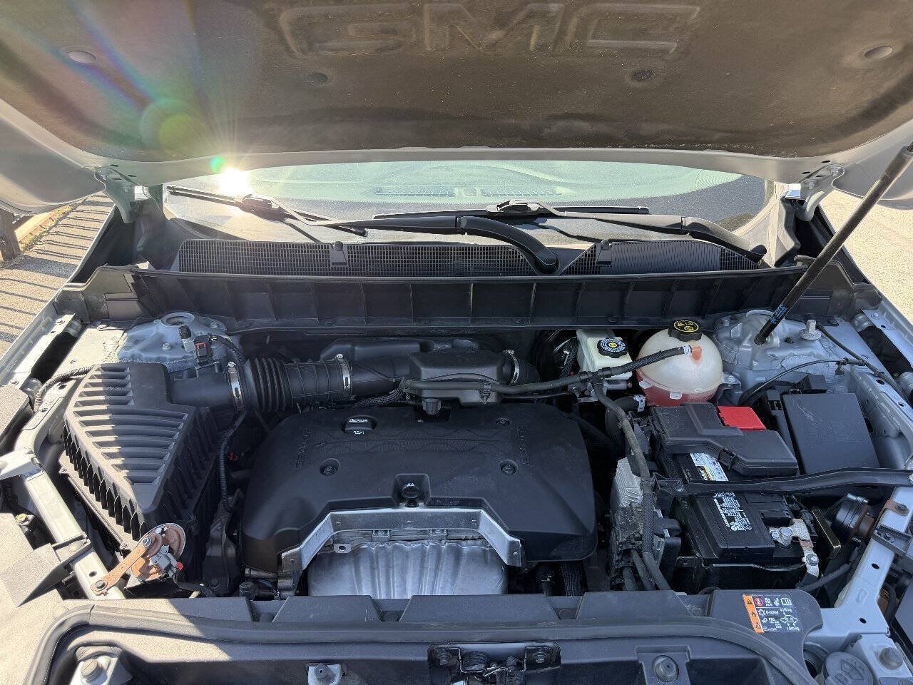 Used 2018 GMC Acadia SLE w/ LPO, Floor Liner Package FWD image 23